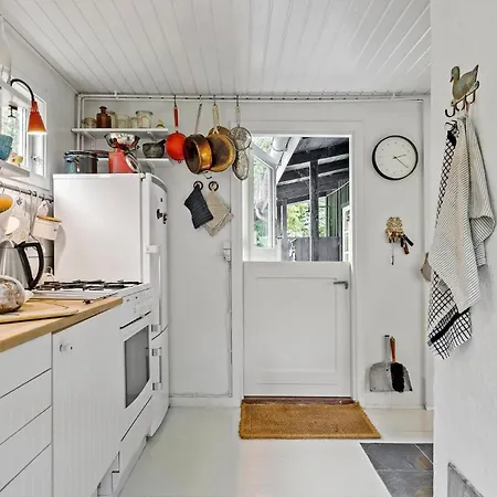 In With Kitchen